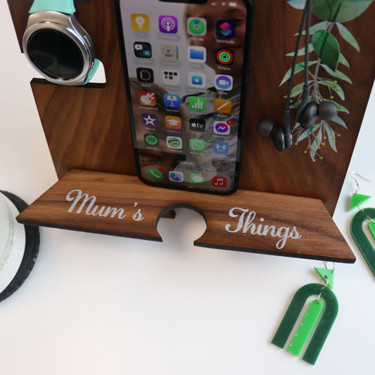 mums accessorries holder docking station